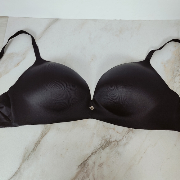 Victoria's Secret Other - NWT Victoria's Secret So Obsessed Padded No Wire Wireless Bra, Black, 38DD
